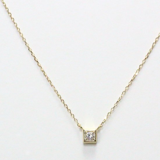 スクエアフレイム1粒ダイヤ シンプルネックレス / K10ゴールド・ダイヤモンド | 華奢なデザインのK10ネックレスのお店 golden beak