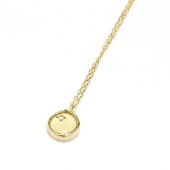 ワンポイントダイヤ マットコインネックレス / K10ゴールド ・ ダイヤモンド | 華奢なデザインのK10ネックレスのお店 golden beak