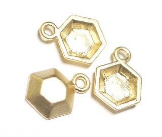 【1個】立体的な3D Petit Hexigonプチ六角形マットゴールドチャーム