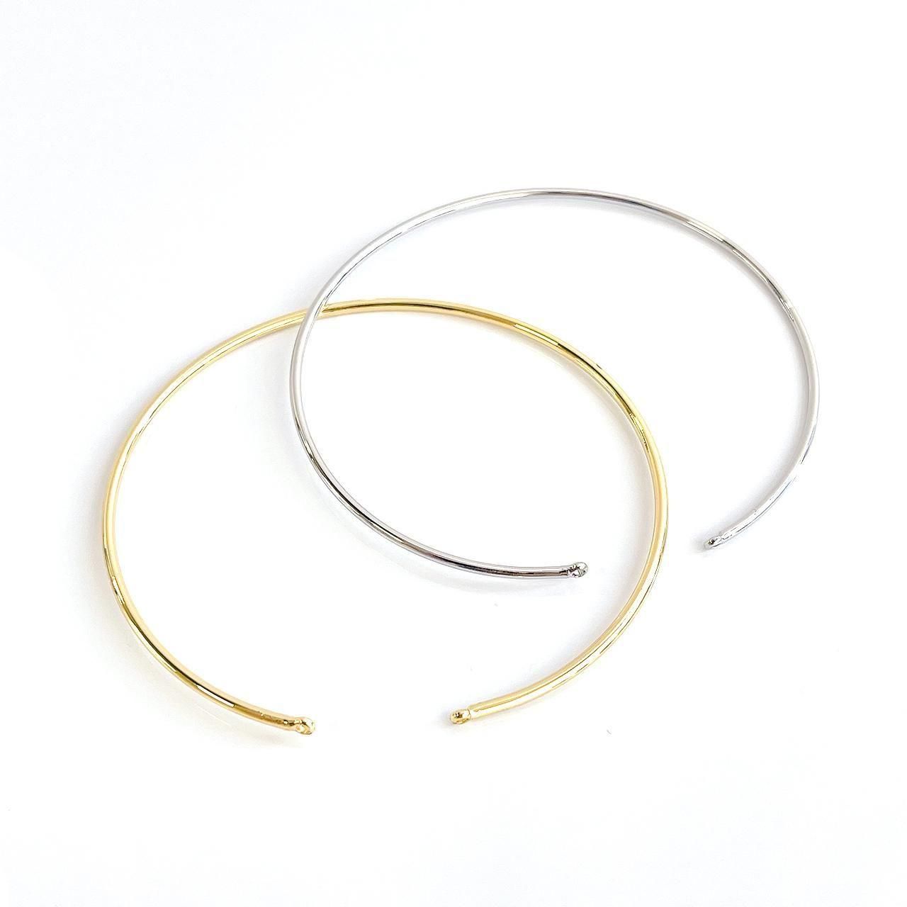 Calee Inc. ゴールドバングル 星型装飾 Calee Inc. ゴールドバングル 星型装飾