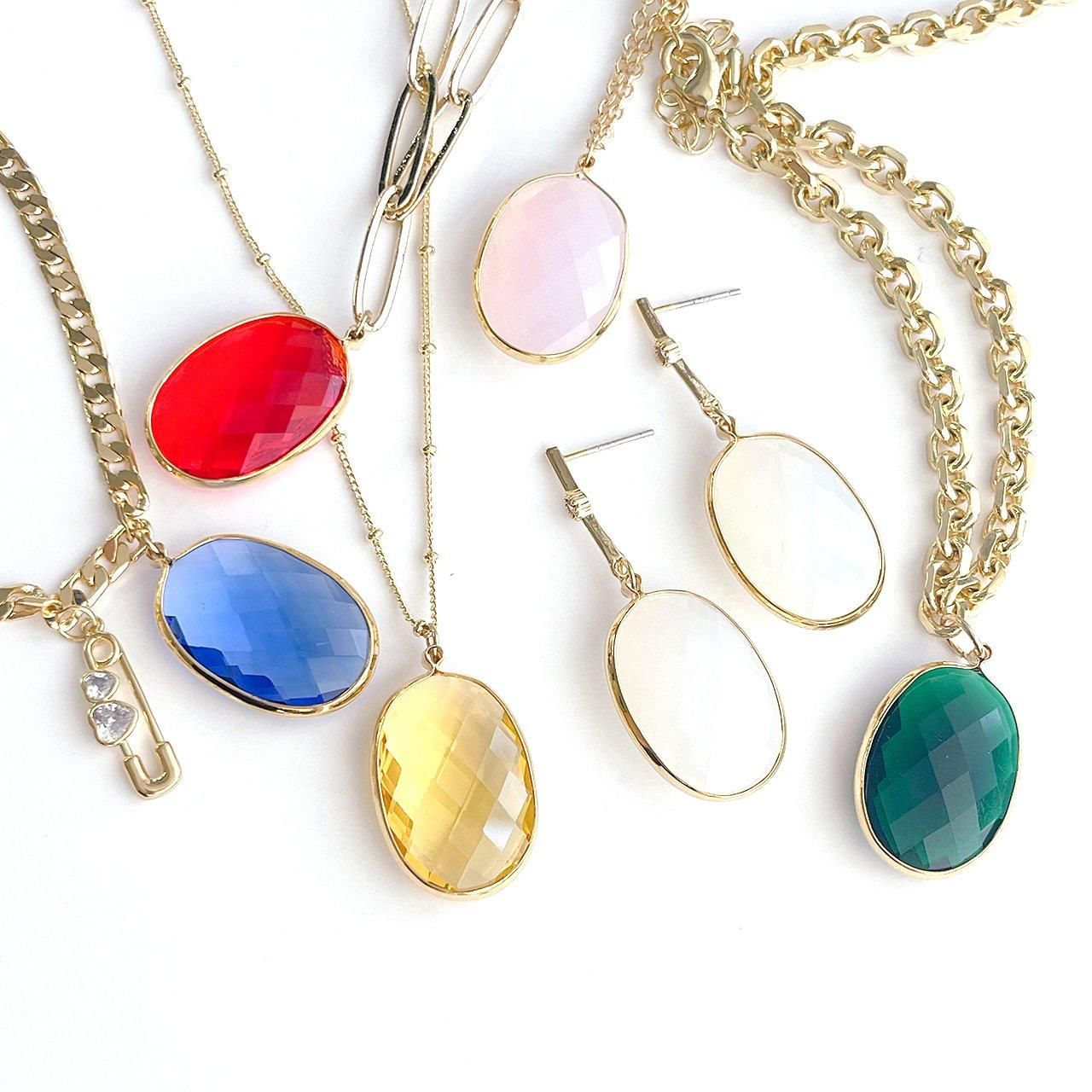 大ぶり楕円形ガラスチャーム | ゴールド - 低金属アレルギーの