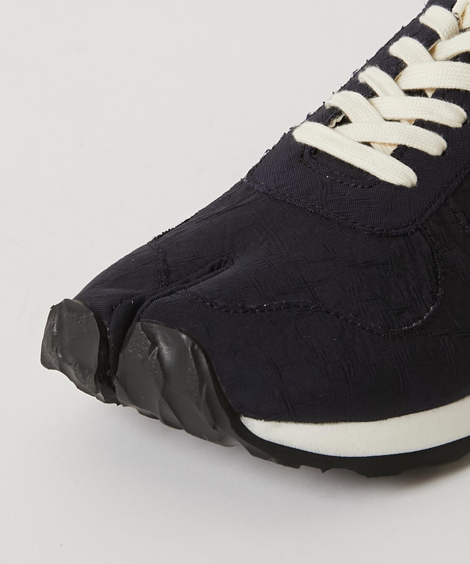 tabito × REBIRTH PROJECT】AIRBACK ローカット足袋スニーカー