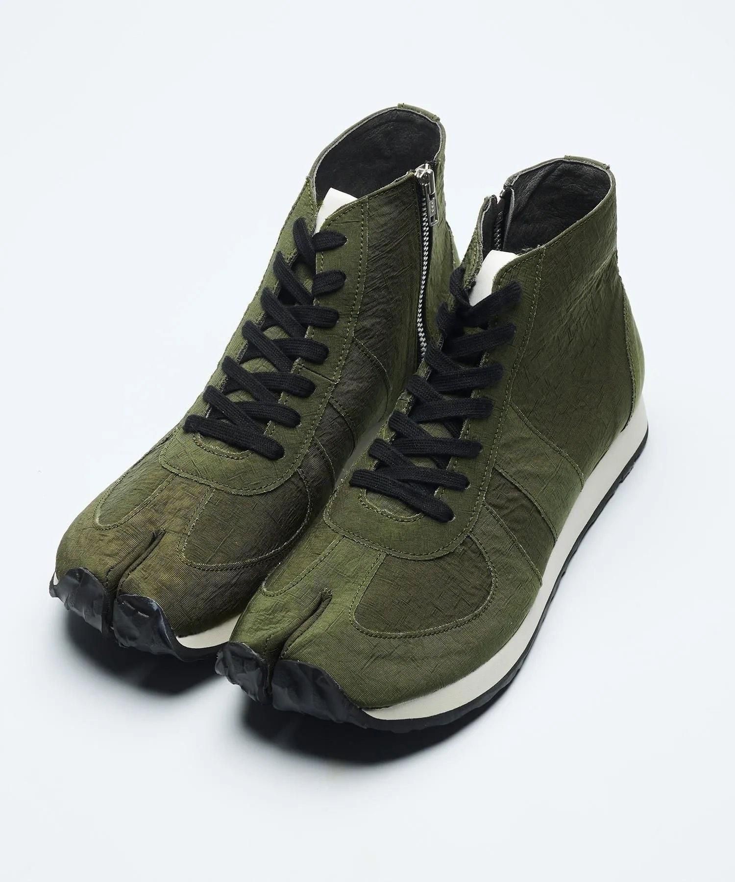 ＜30%OFF＞【tabito × REBIRTH PROJECT】AIRBACK  ハイカット足袋スニーカー（オリーブ41）