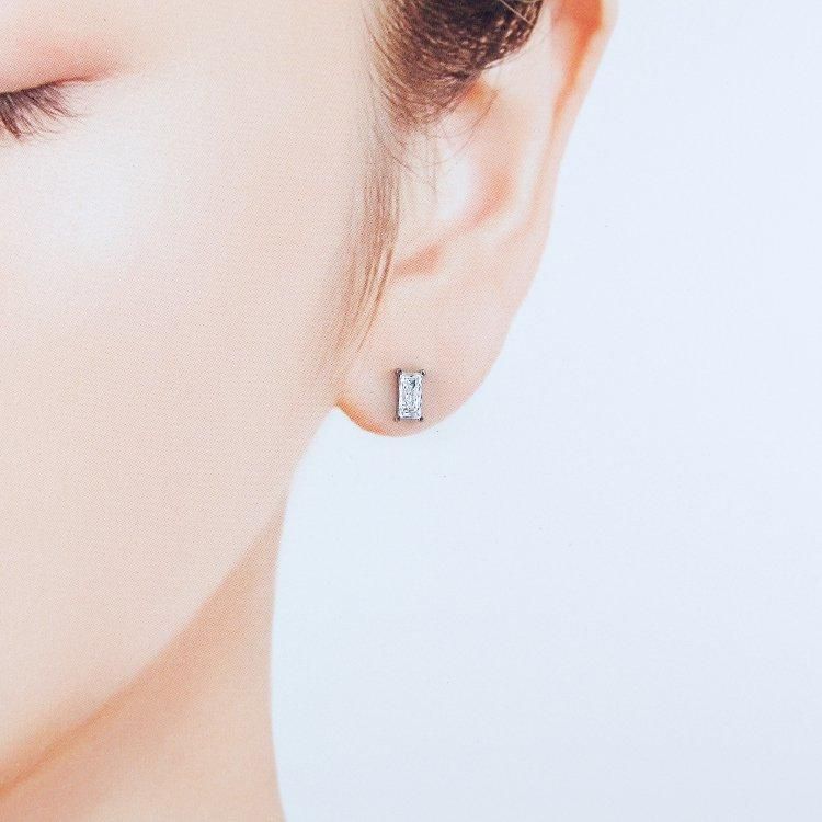 楽天市場】K18 テーパーバゲットカット 天然ダイヤモンド 0.16ct