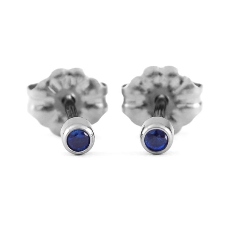 チタンピアス 天然石ブルーサファイア 1.2mm(16G)軸太ロングポスト