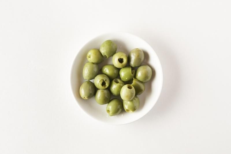 未使用　 オリーブ　蓋つき ポット　20cm La Cometa - ラ・ロッカ グリーンオリーブ種無し小粒400g【冷蔵