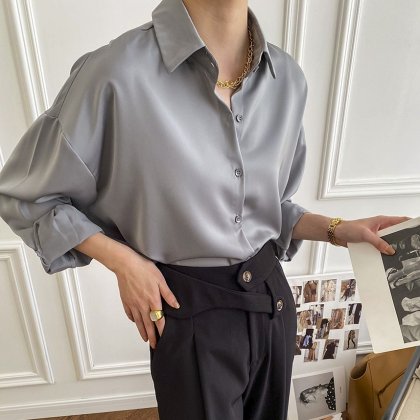 オトナ女子のオフィススタイルに スタイリッシュなとろみ感の長袖きれいめシャツトップス 3色