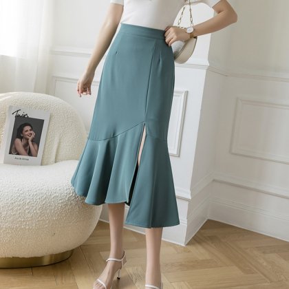 裾のフリルでフェミニンに 美シルエットなミディ丈きれいめスカート ボトムス 3色