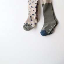 dot + simple knee socks set<br>2Color set</br>guno.<br>17FW