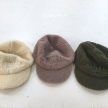 Boa fleece cap<br>3 color<br>『Pre-order』<img class='new_mark_img2' src='https://img.shop-pro.jp/img/new/icons13.gif' style='border:none;display:inline;margin:0px;padding:0px;width:auto;' />