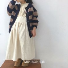 Grandma Cardigan<br>2 color<br>『Pre-order』<img class='new_mark_img2' src='https://img.shop-pro.jp/img/new/icons13.gif' style='border:none;display:inline;margin:0px;padding:0px;width:auto;' />