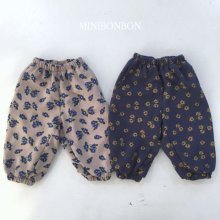 Flower-filled pants<br>2 color<br>『Pre-order』<img class='new_mark_img2' src='https://img.shop-pro.jp/img/new/icons13.gif' style='border:none;display:inline;margin:0px;padding:0px;width:auto;' />